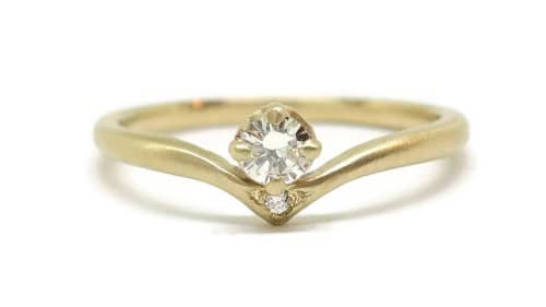 Point Yellow Prongs Engagement Ring